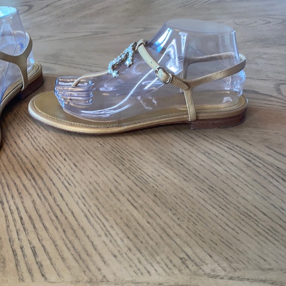 ❤️ Authentic Chanel Sandals - Picture 4 of 10